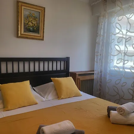 Апартаменти Le Cambridge Juan *