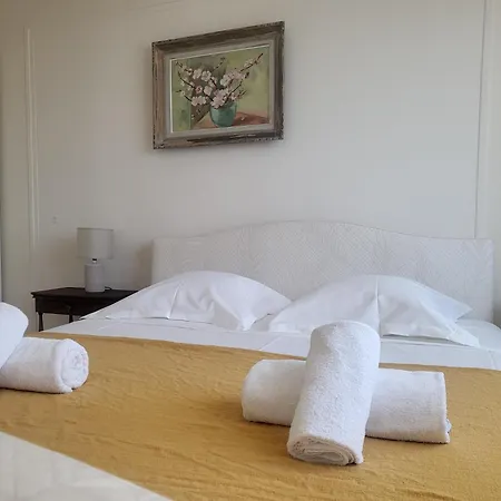 Le Cambridge Juan Apartamento *