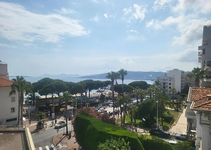 Daire Le Cambridge Juan Antibes